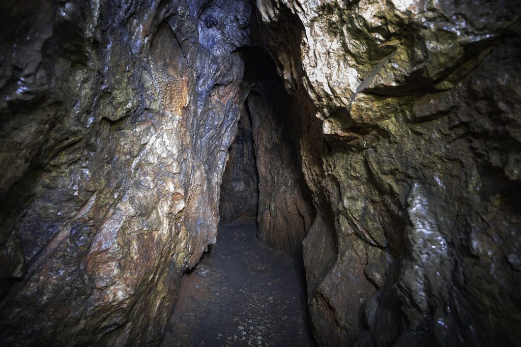 Inside Bell Witch Cave – where many report seeing ghosts and hearing whispers